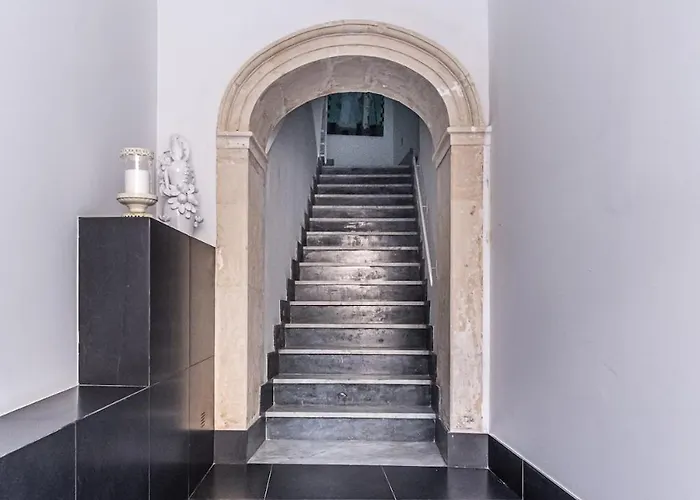 Apartment Luxury In Ancient Building *