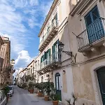Luxury In Ancient Building Апартаменты