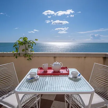 Апартаменты Luxury In Ancient Building
