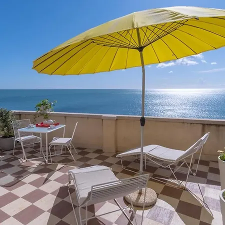 Апартаменты Luxury In Ancient Building