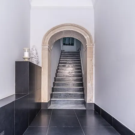 Апартаменты Luxury In Ancient Building *