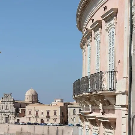 Luxury In Ancient Building Сиракузы